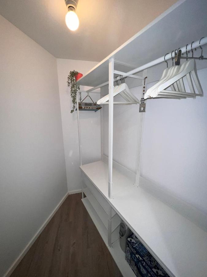2x Apartamentos com pátio, em frente praia Paço de Arcos Exterior foto