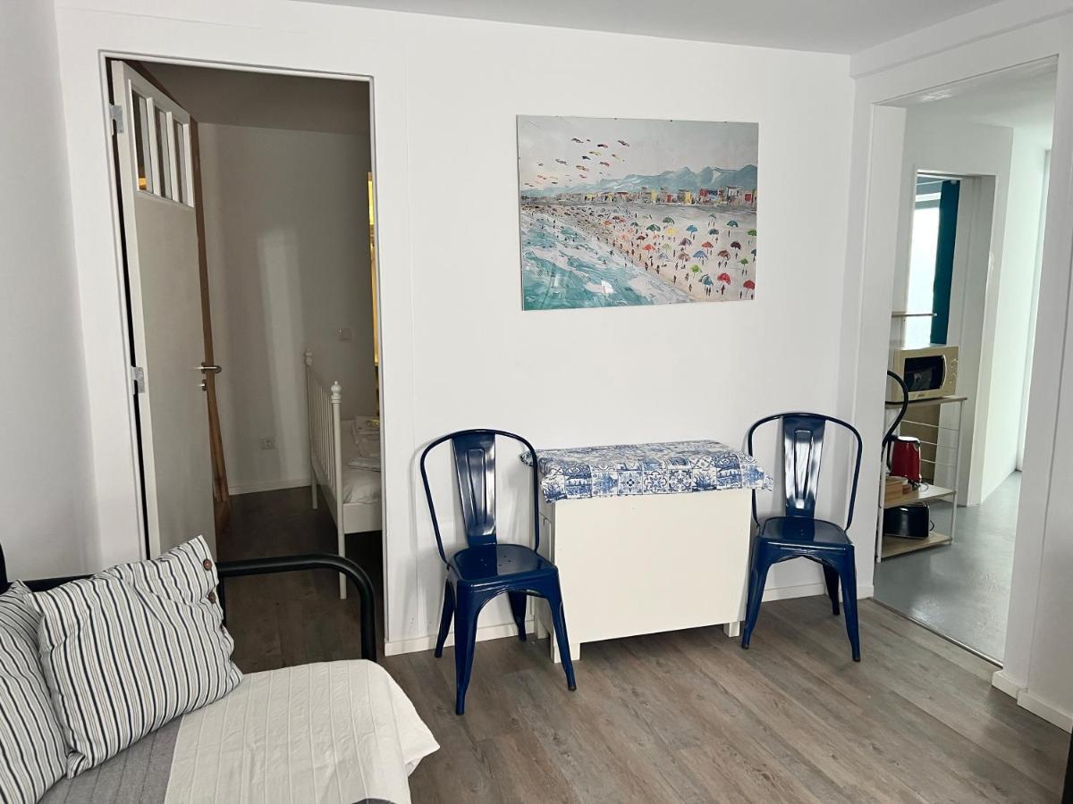 2x Apartamentos com pátio, em frente praia Paço de Arcos Exterior foto