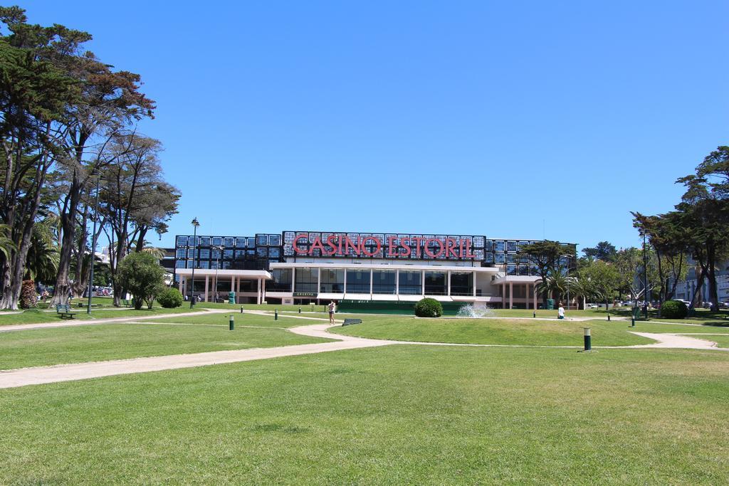 2x Apartamentos com pátio, em frente praia Paço de Arcos Exterior foto